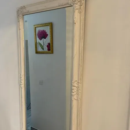 Apartment Dream Scene *